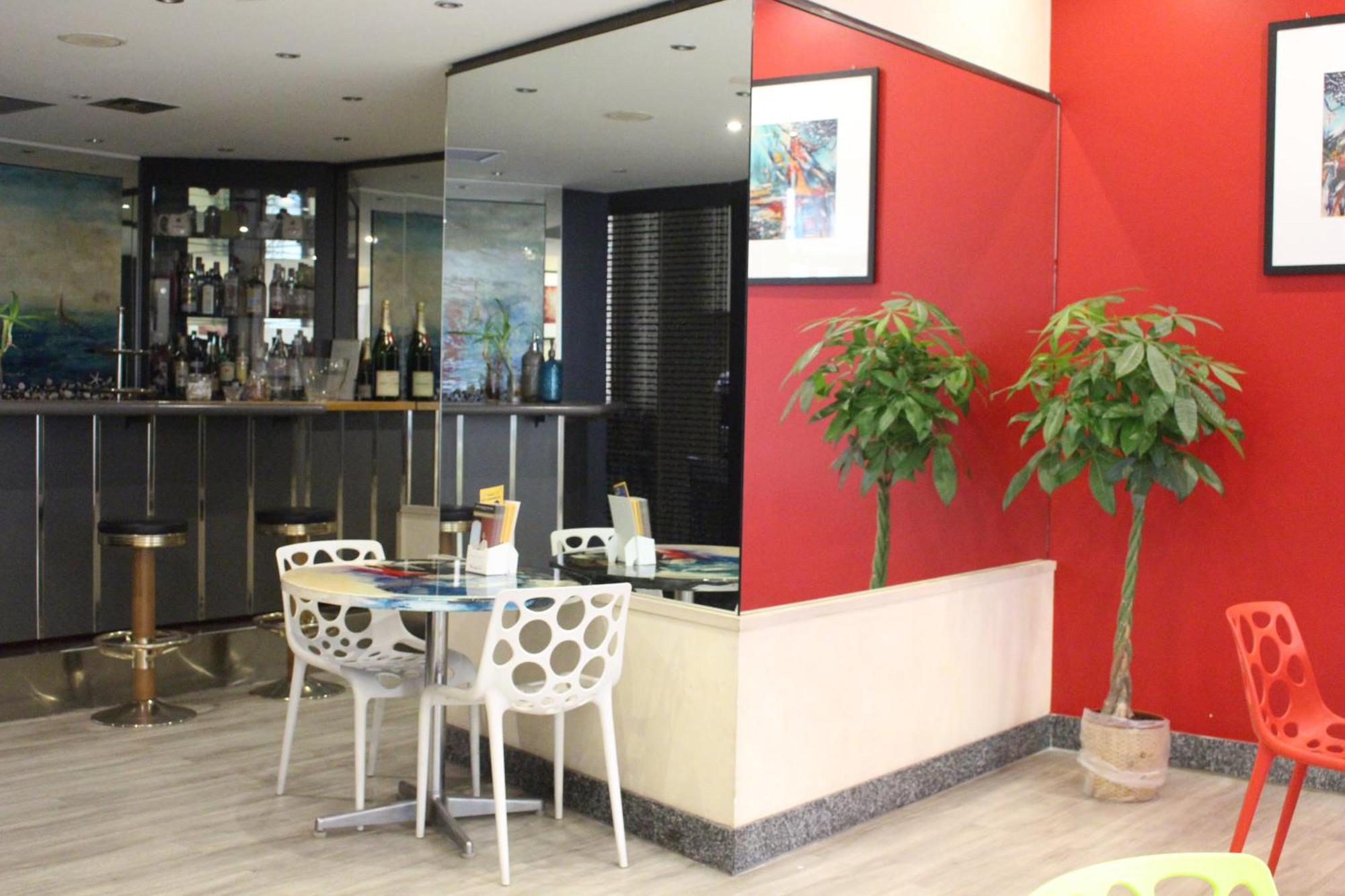 Club Hotel Milan Exterior photo