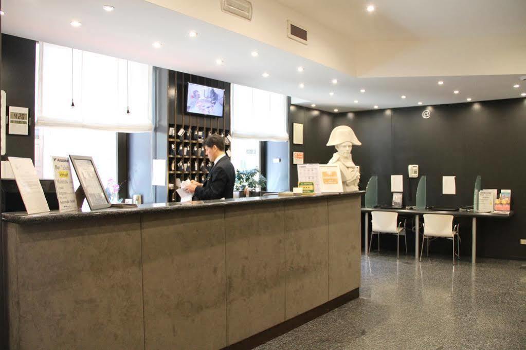 Club Hotel Milan Exterior photo